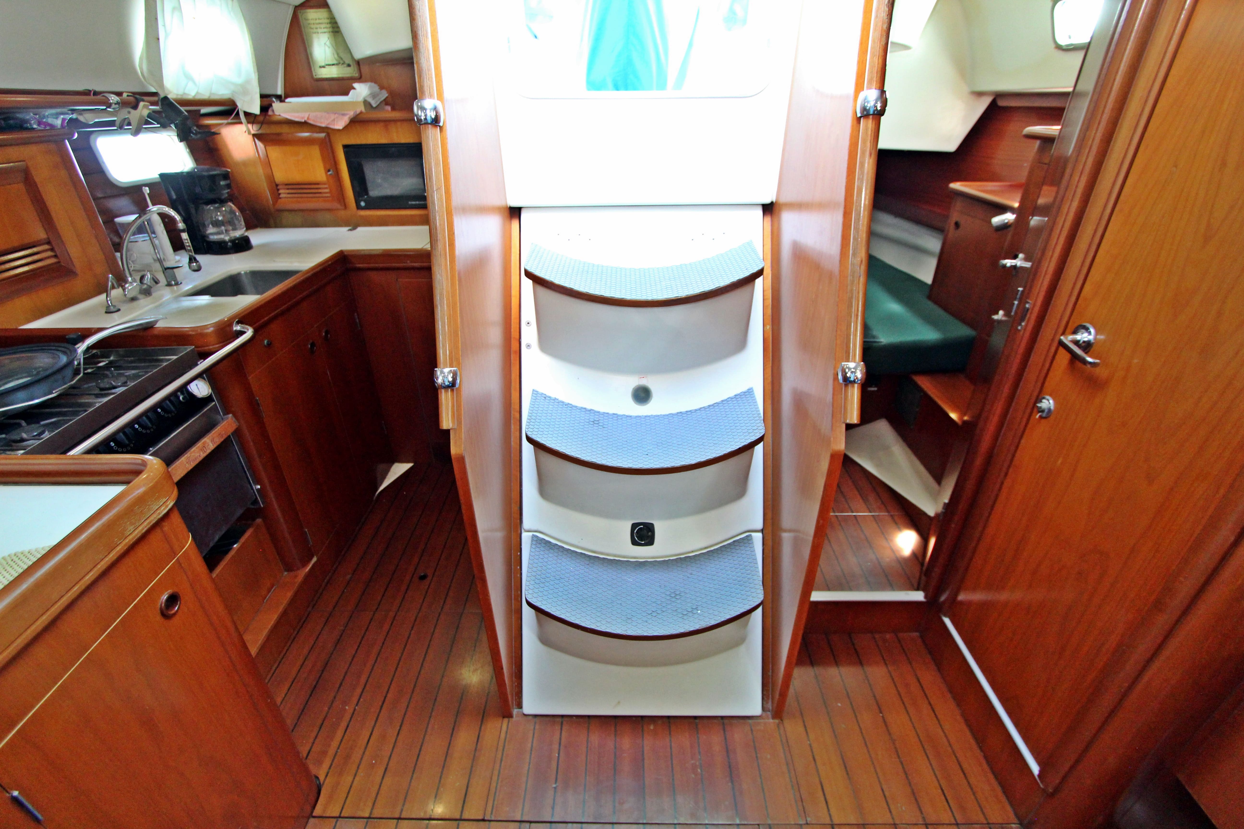 46' Beneteau Oceanis 461