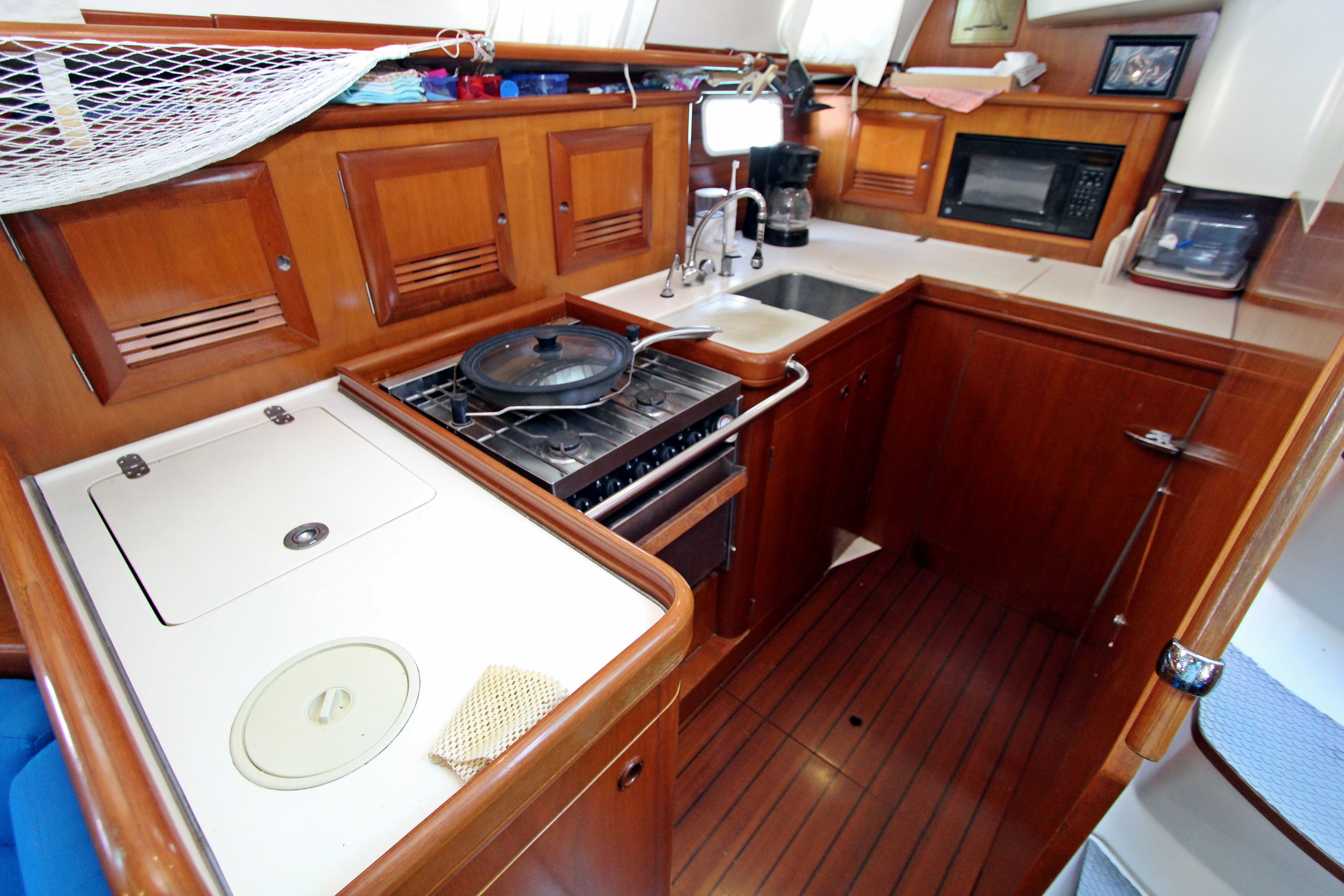 46' Beneteau Oceanis 461