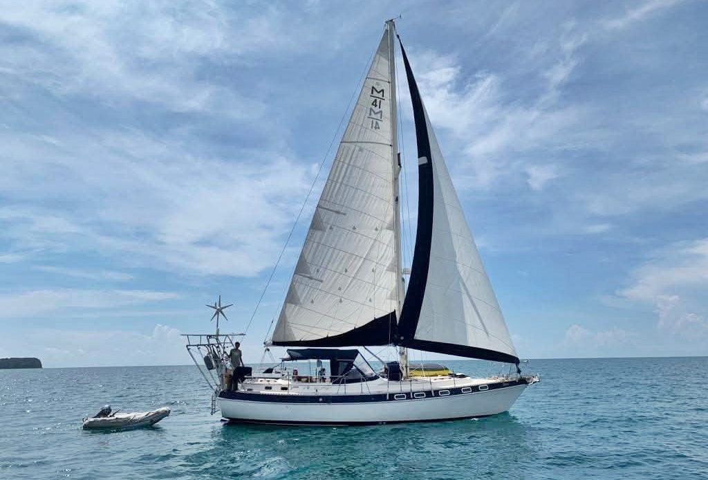 41′ Catalina Morgan 41 Center Cockpit