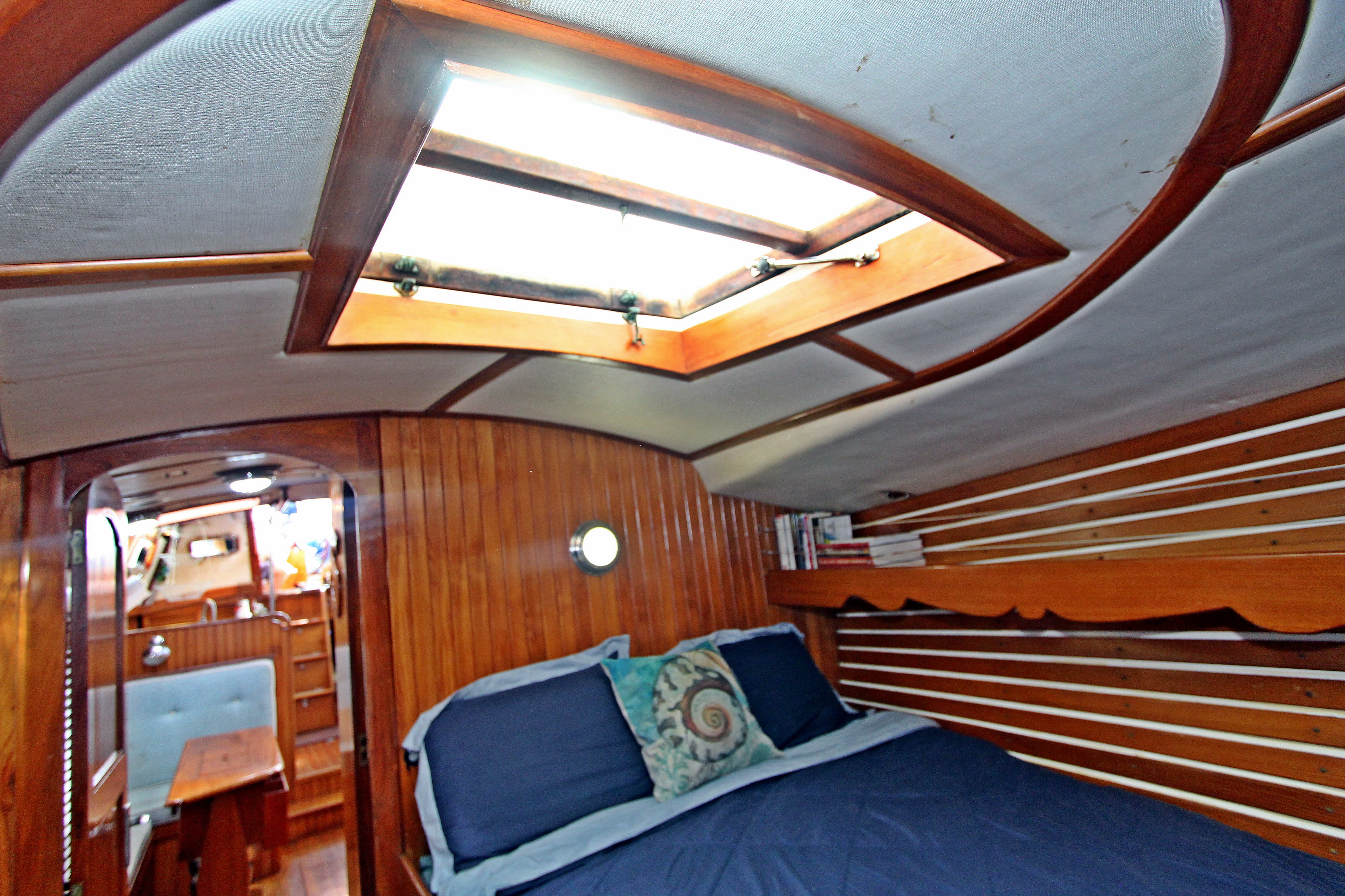 42' Tayana Vancouver
