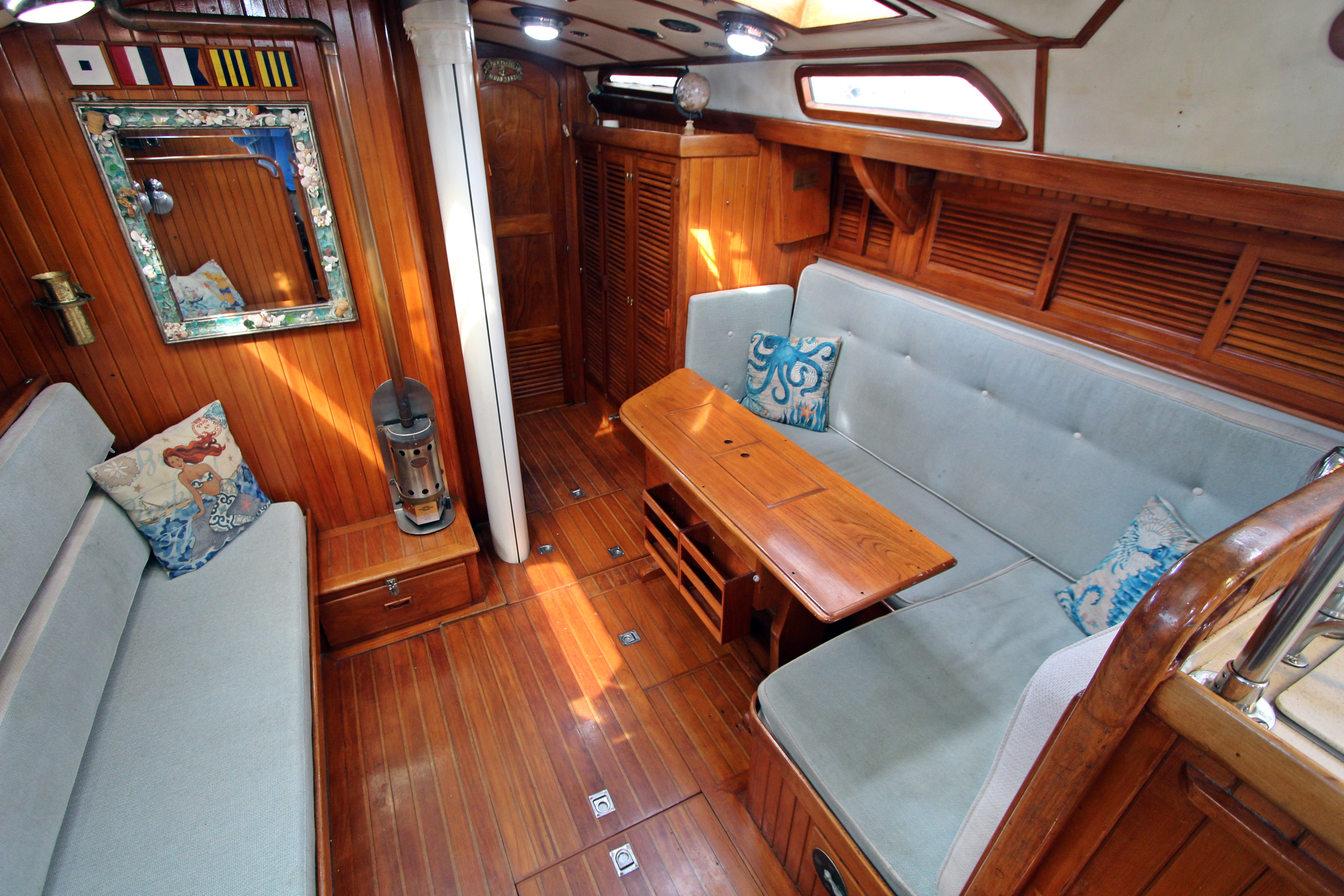 42' Tayana Vancouver