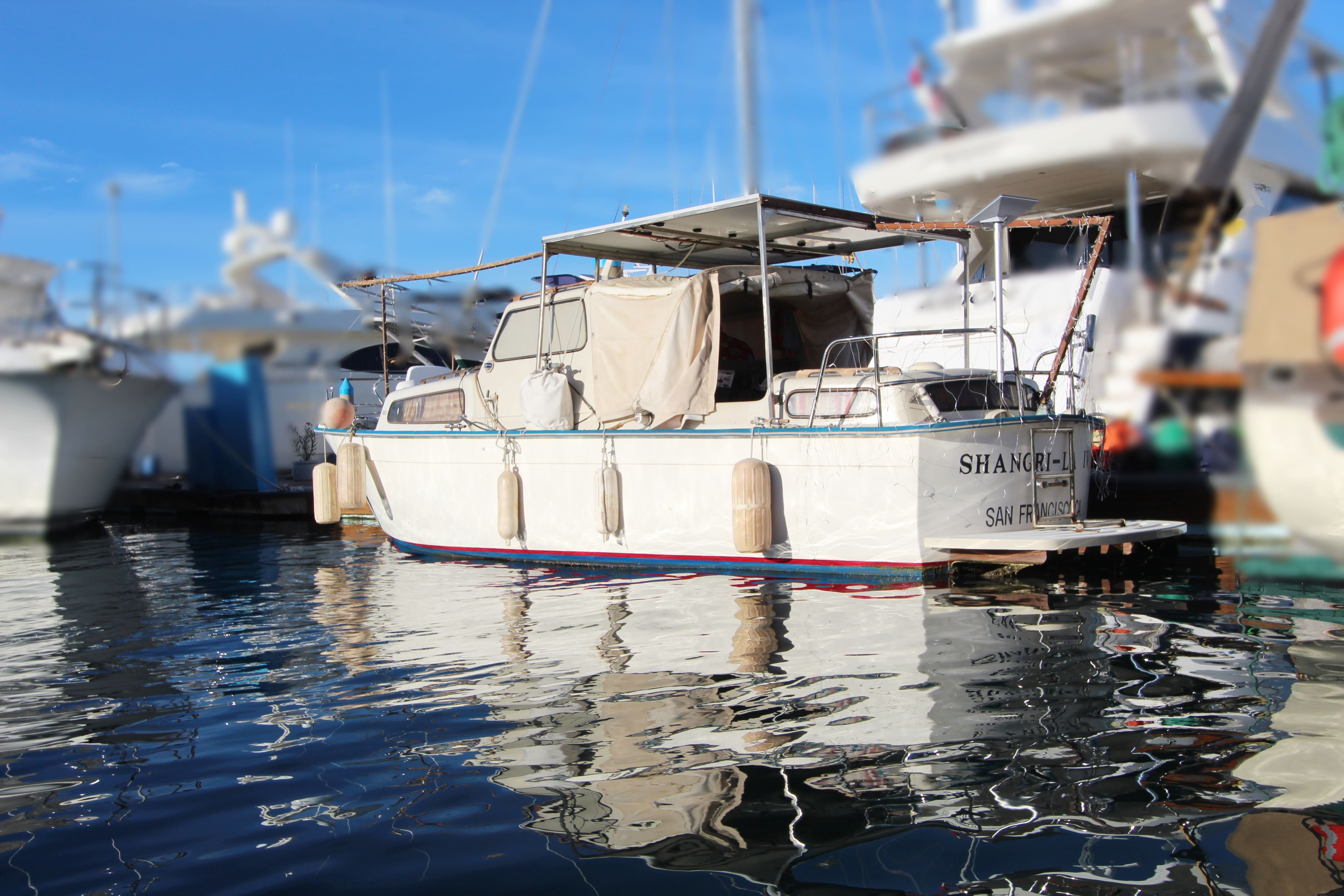 25' Albin Cabin Cruiser