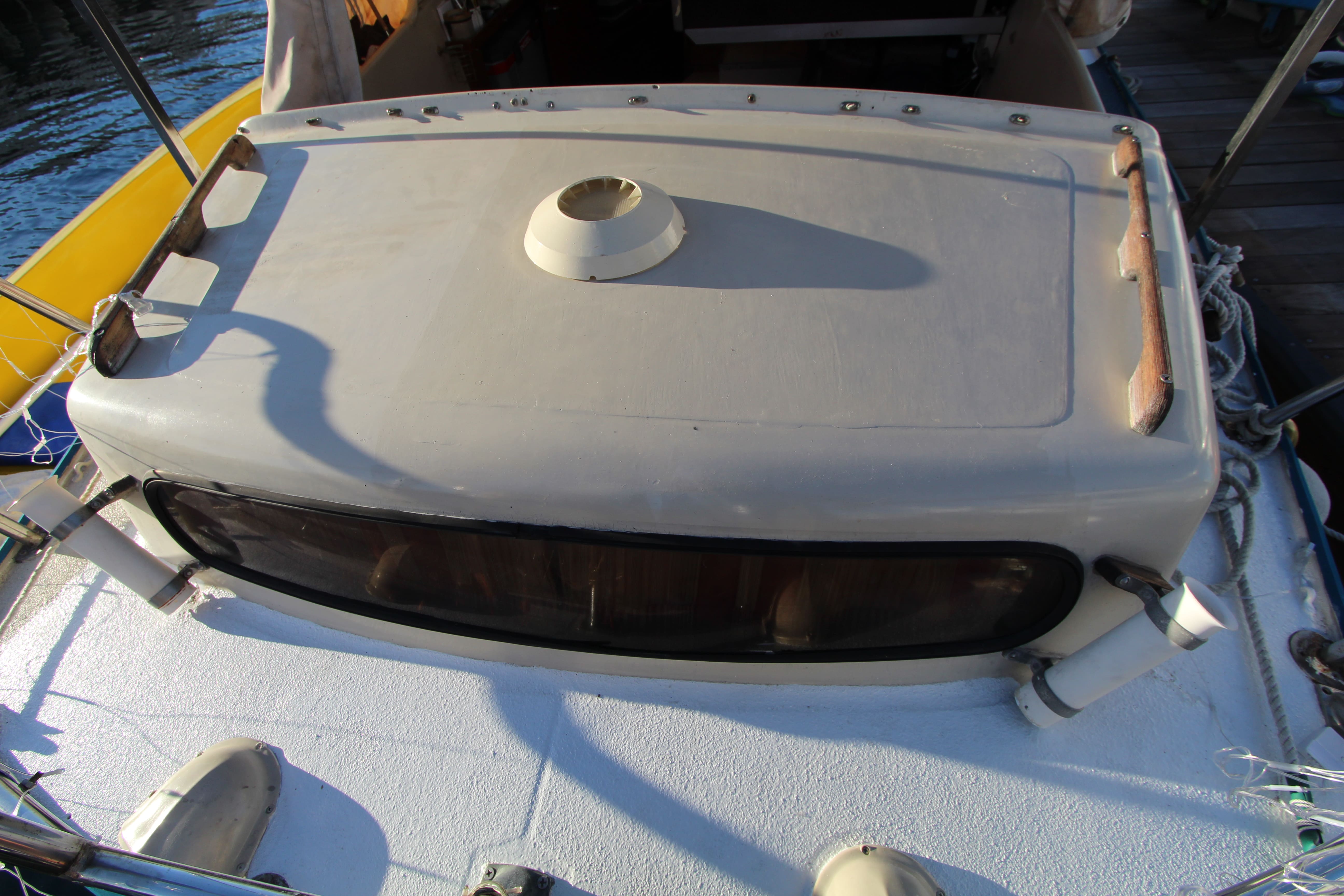 25' Albin Cabin Cruiser