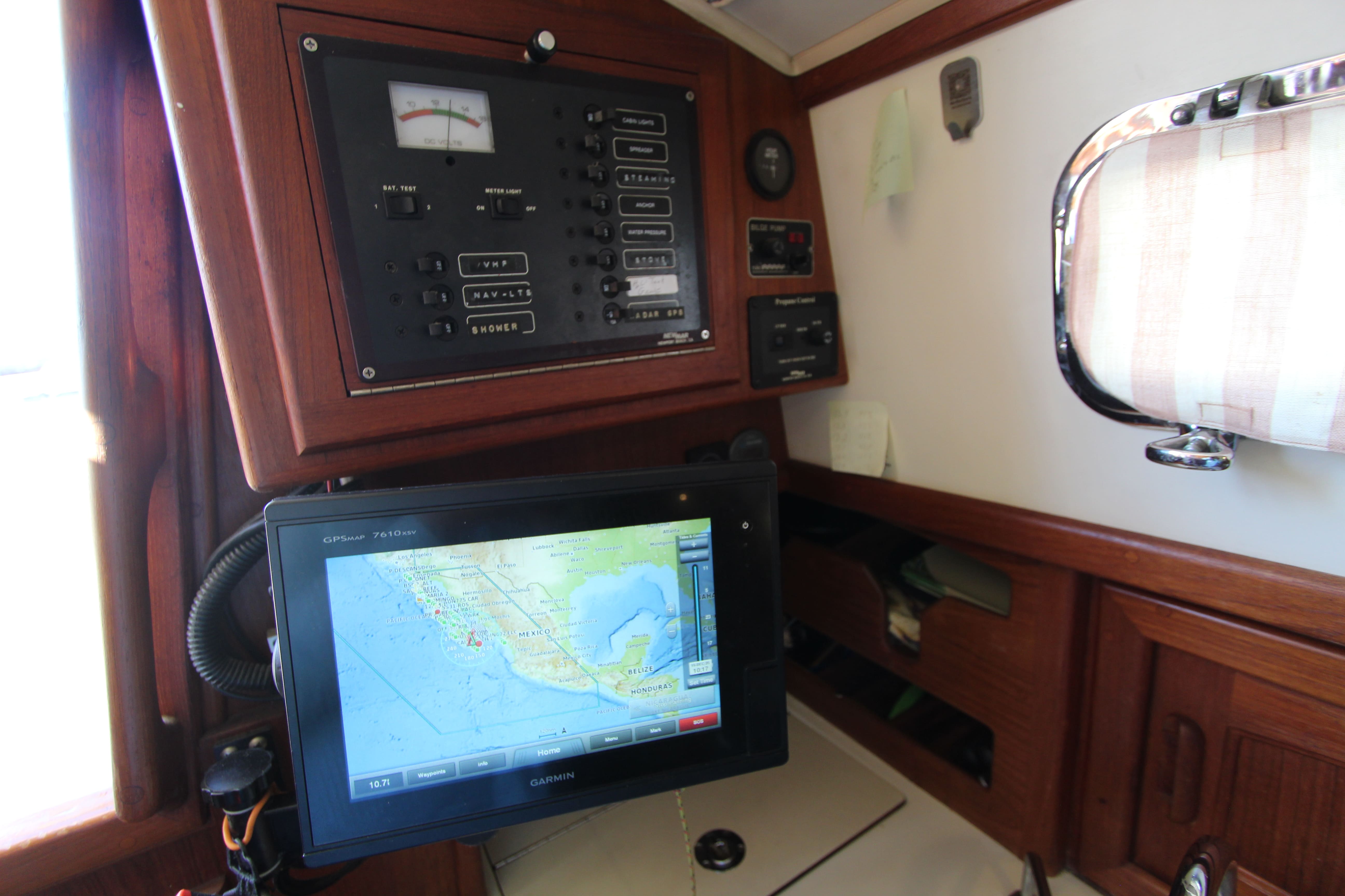 24' Pacific Seacraft Dana 24
