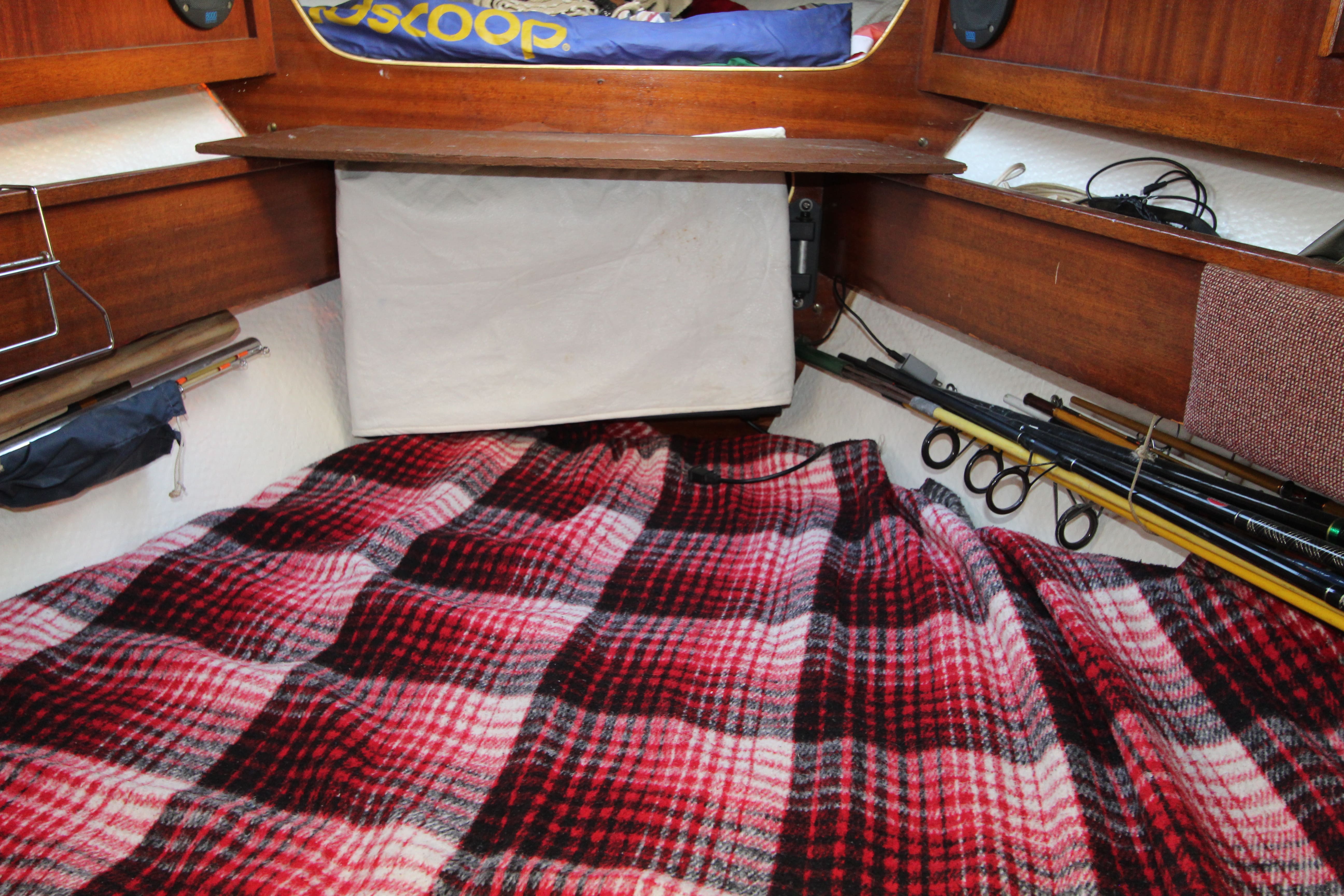 25' Albin Cabin Cruiser