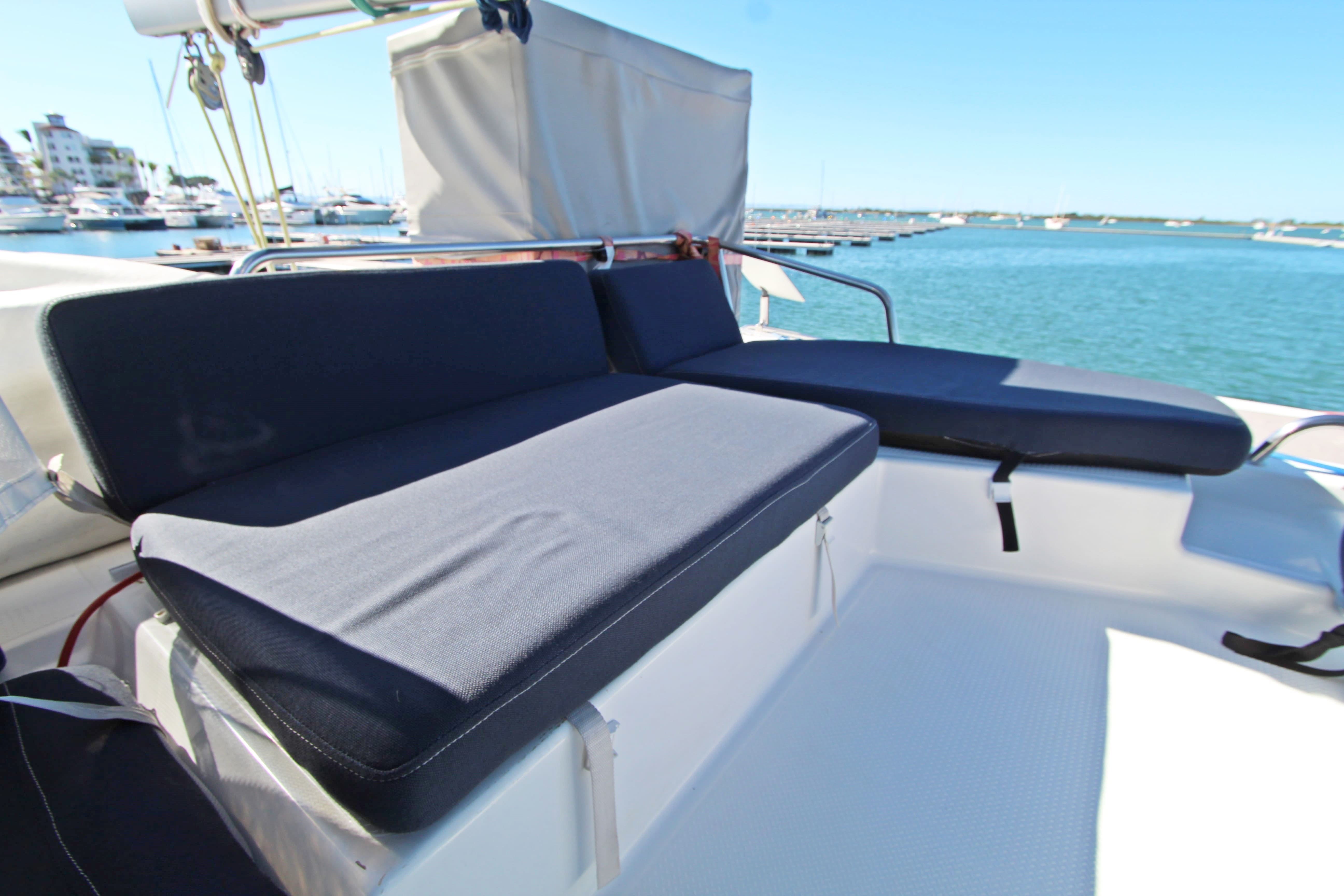 44' Fountaine Pajot Helia