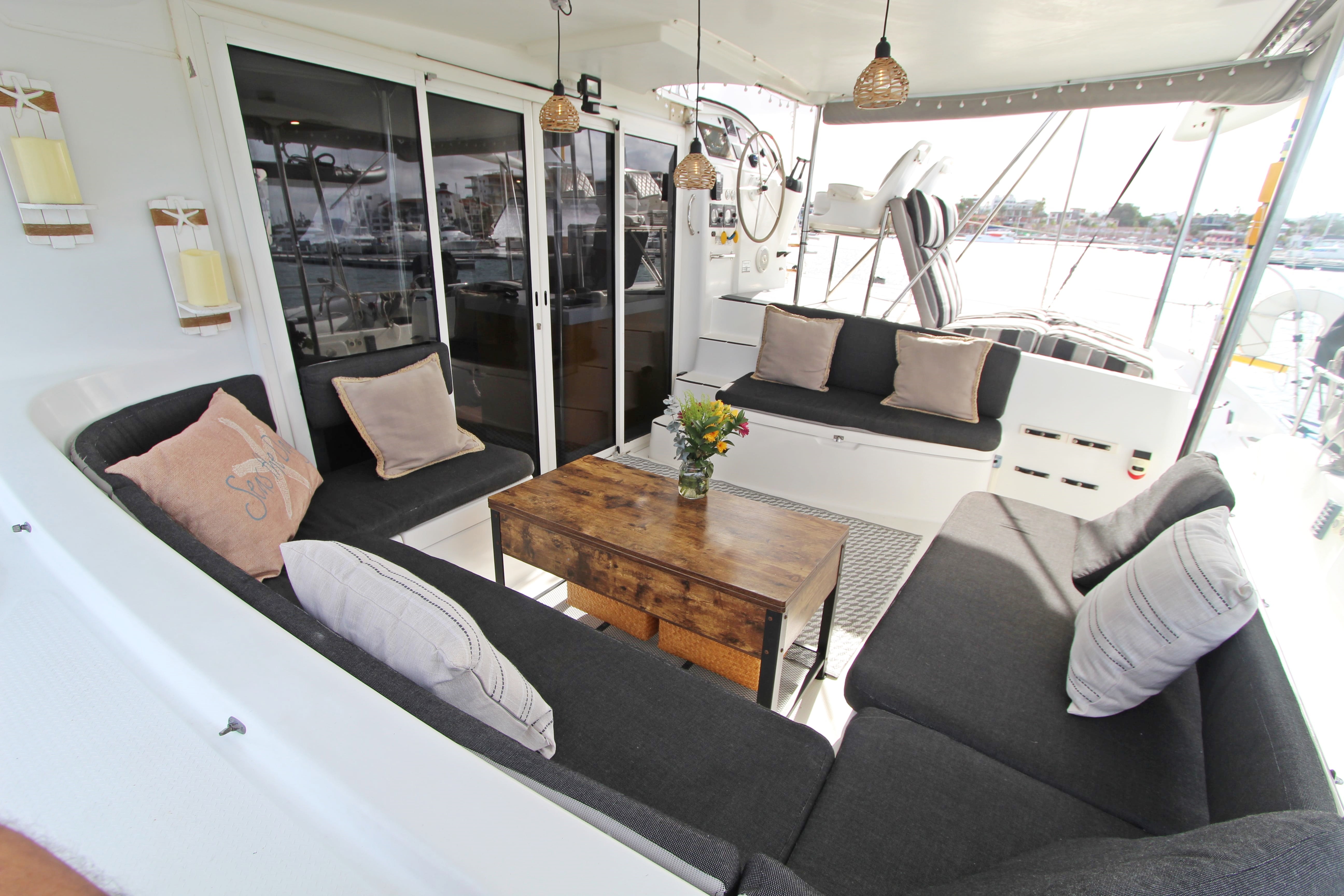 Fountaine Pajot Orana 44