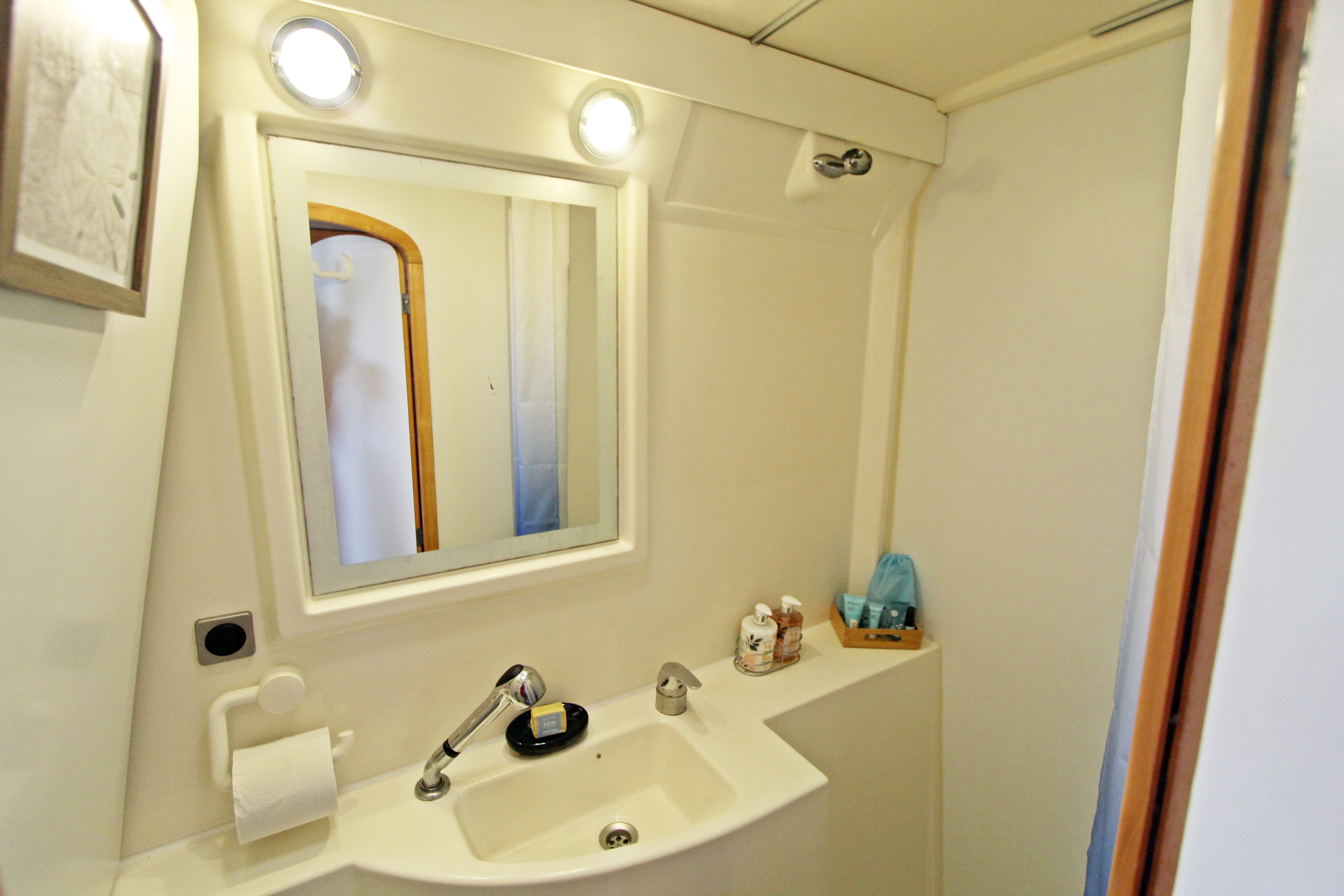 Fountaine Pajot Orana 44