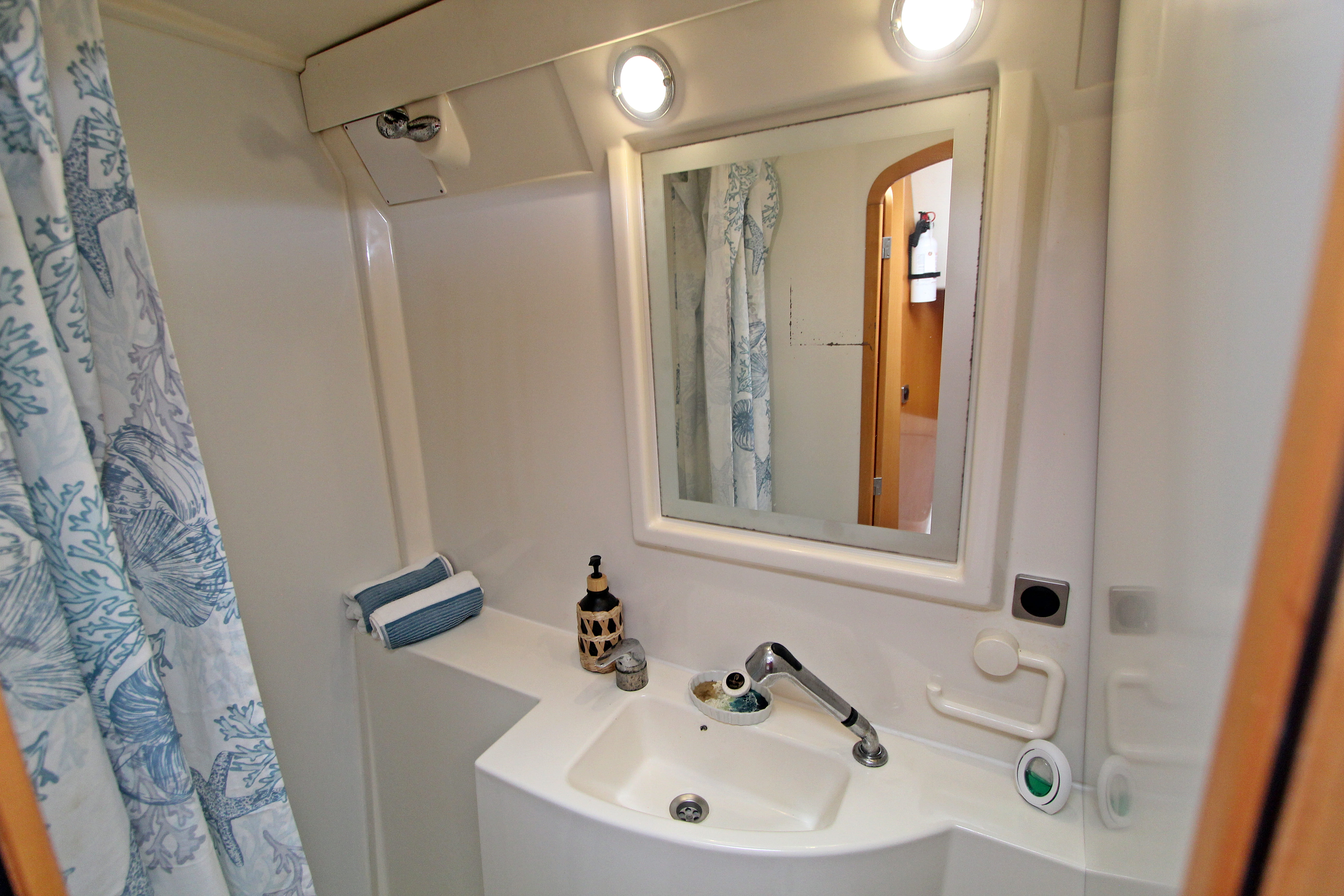 Fountaine Pajot Orana 44